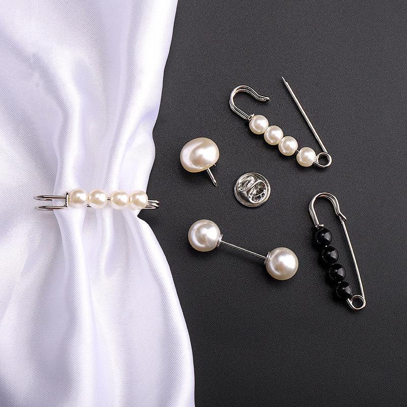 ✨ Kaufe 1, erhalte 1 GRATIS – Perlen-Korsettbrosche 🎁 | Elegante Modebrosche für Taille & Kragen