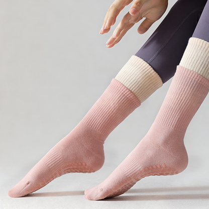 🧦Cloud-Soft Pilates Crew Grip Socken