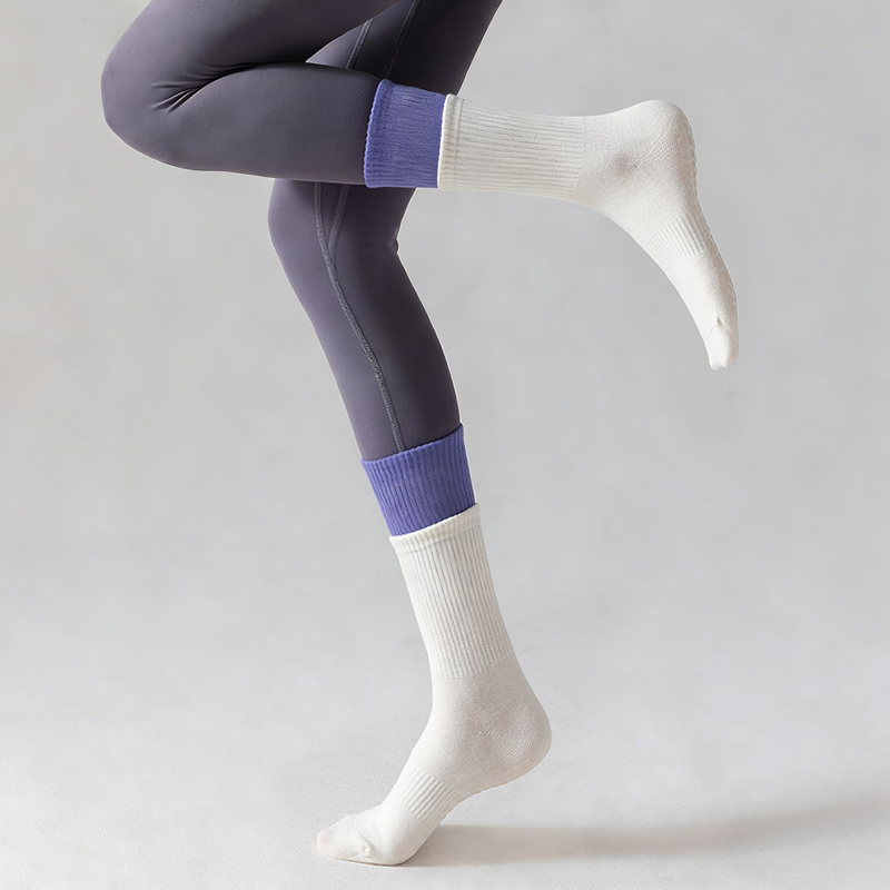 🧦Cloud-Soft Pilates Crew Grip Socken